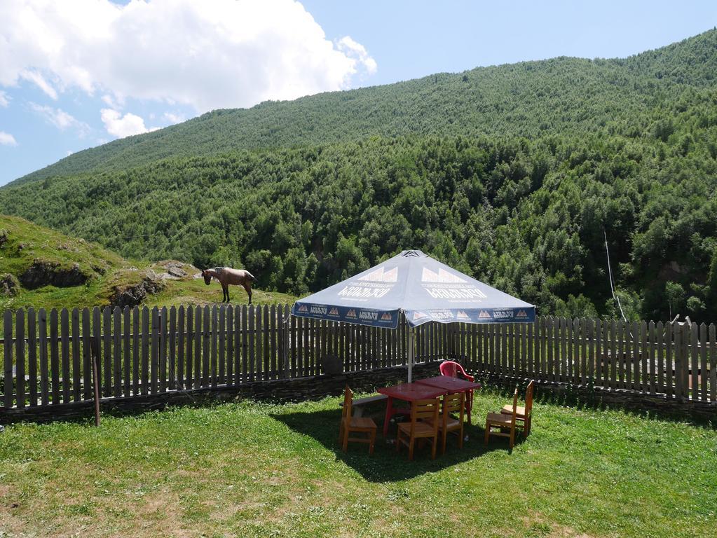 Chazhashi Guesthouse Ushguli Exterior photo